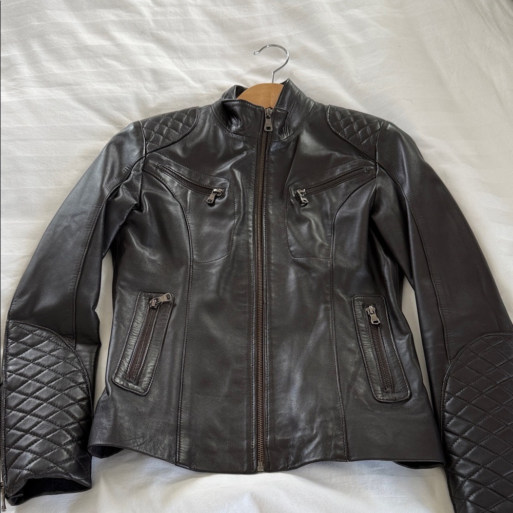Elegant Women's 100% Morocan Lamb Leather Jacket